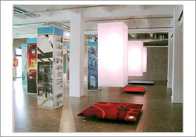 <span style="font-weight: bold">BDIA Präsentation zum Designmai 2004</span> - Berlin<br />Mitgliederausstellung des Bundes Deutscher Innenarchitekten BDIA<br />Vitra Designzentrum Berlin